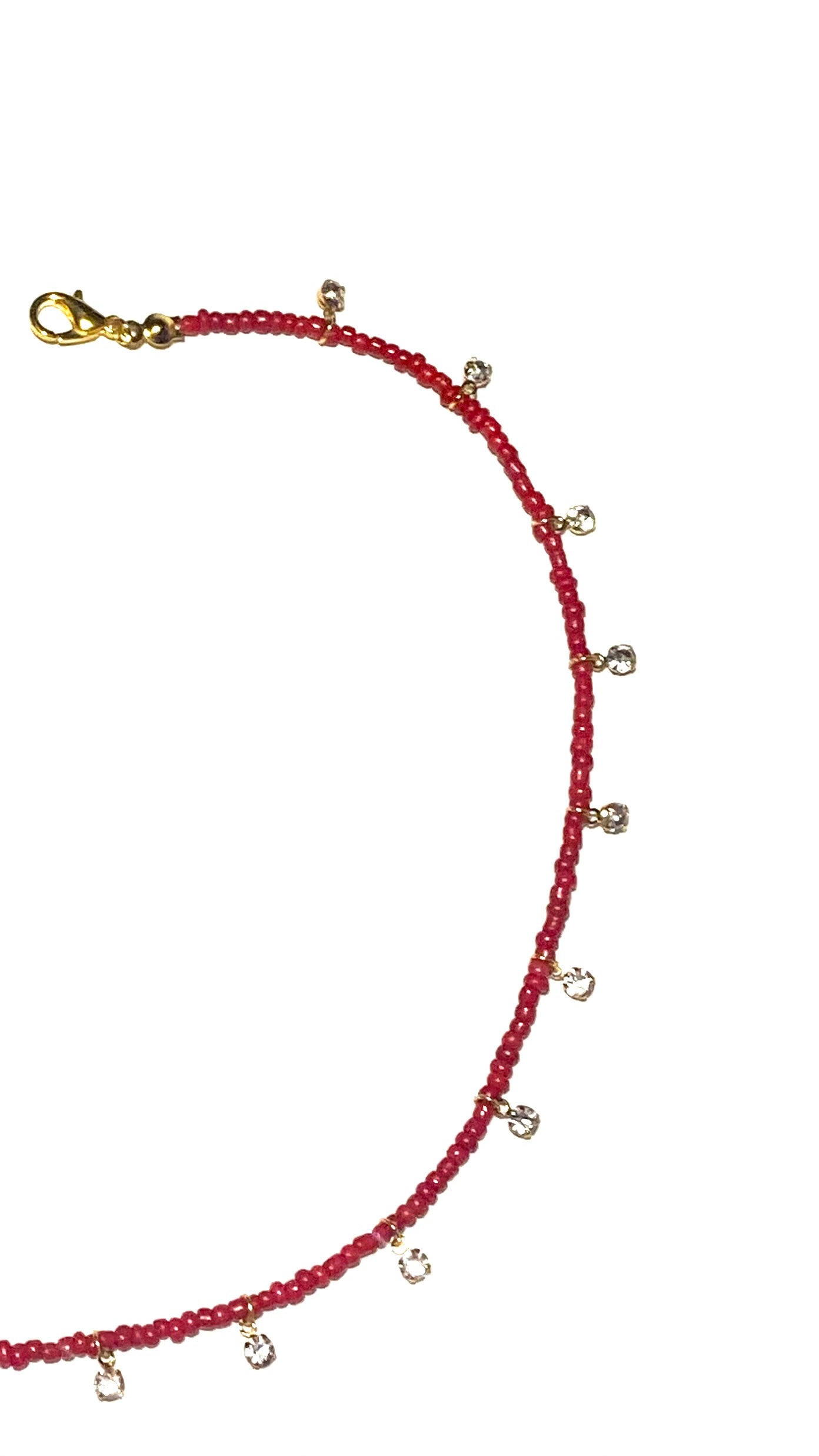 ألِفا، سلسال يومي أحمر أنثوي ساحر