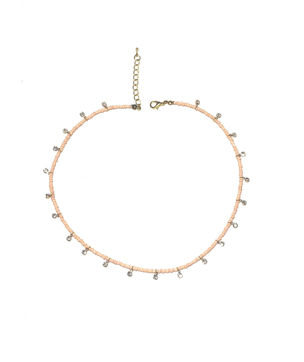 بيلا، سلسال وردي، لمسة أنثوية ناعمة