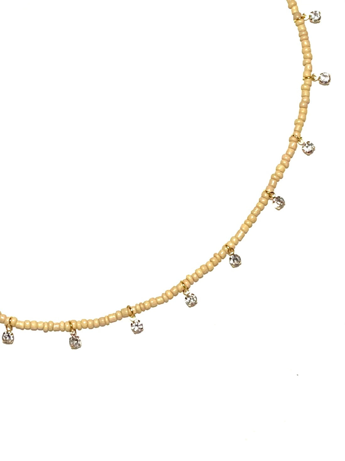 بَُها، سلسال ناعم يومي بيج يناسب جميع الإطلالات