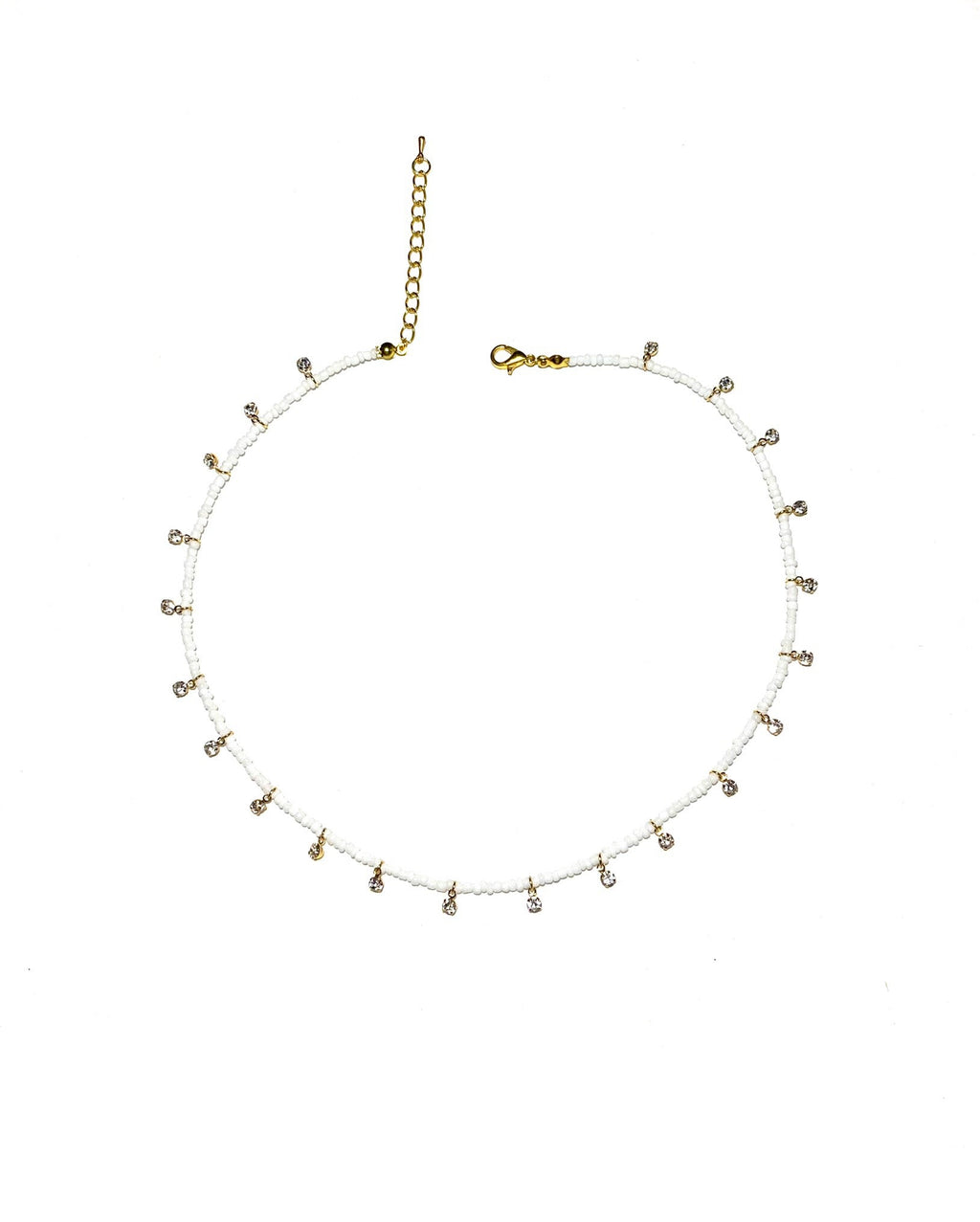 ألبينا، سلسال ناعم أبيض، بساطة راقية تُميزك