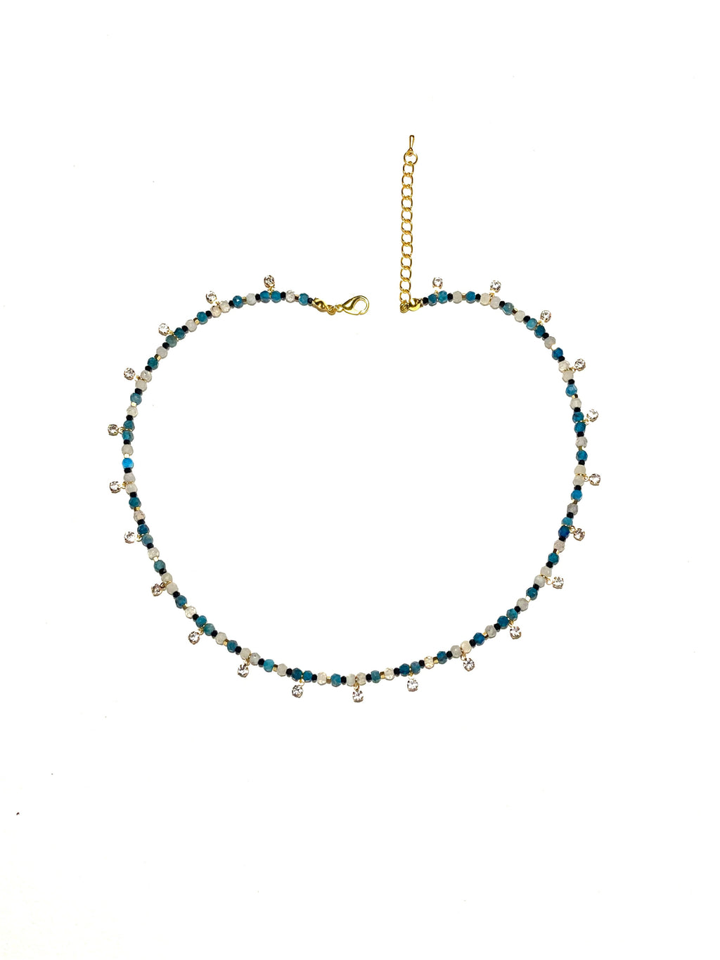 زُهَا، سلسال أنيق تركوازي ورمادي، يُزهر الأناقة على عنقك